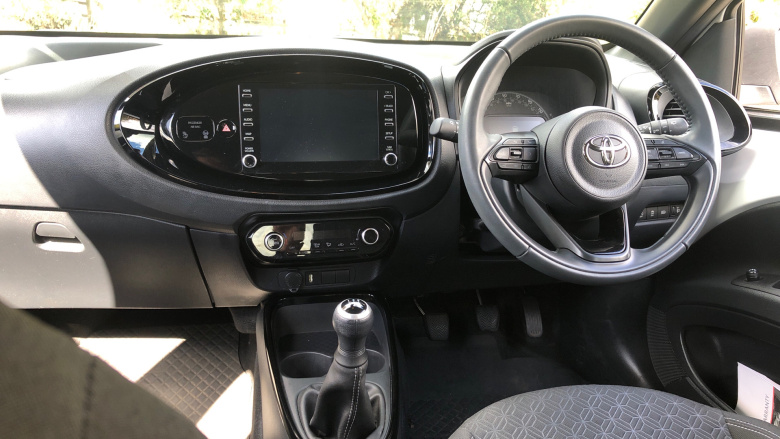 Toyota Aygo X 1.0 VVT-i Edge 5dr Petrol Hatchback